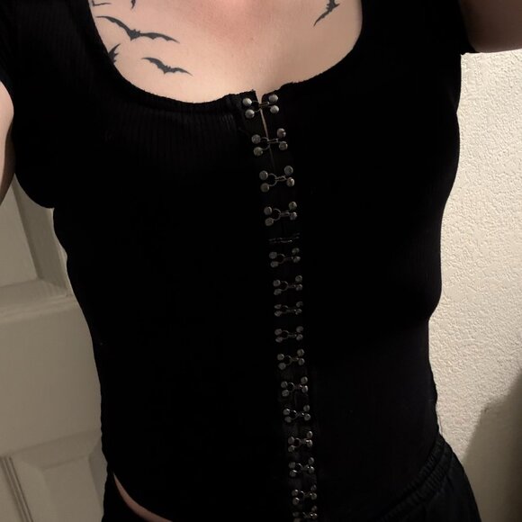 Killstar Tops - Killstar EYE C U cap sleeve Top ** hook closed top, lightly worn L